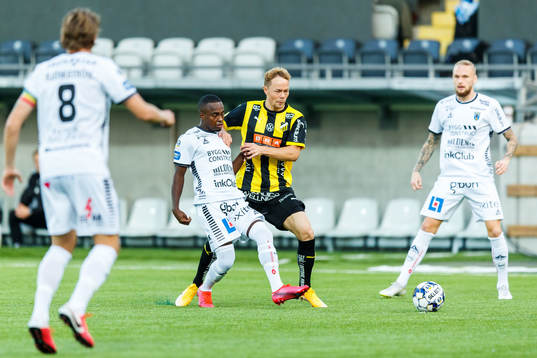 Sirius Nahom Girmai Netabay och Häckens Adam Andersson