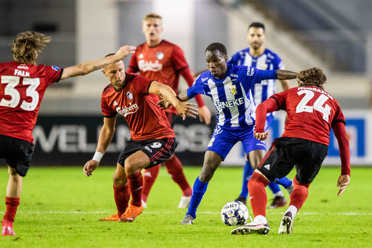 Kamil Wilczek and Robert Mudražija of FC Köpenhamn