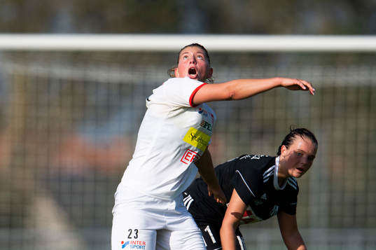 Borgebys Saga Ollerstam och Brömöllas Ebba Järvensivu