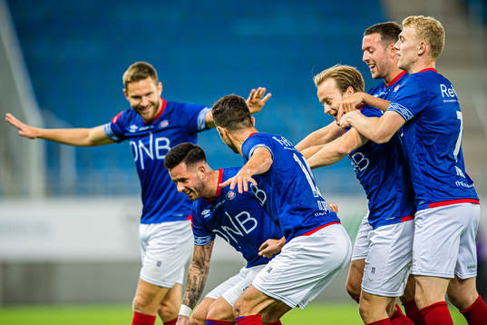 Aron Leonard Dønnum of Vålerenga celebrates after scoring the 2-0 goal