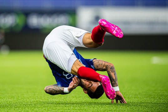 Aron Leonard Dønnum of Vålerenga celebrates after scoring the 2-0 goal