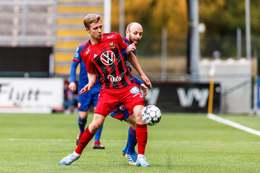 Östersunds Ludvig Fritzson och Djurgårdens Curtis Edwards