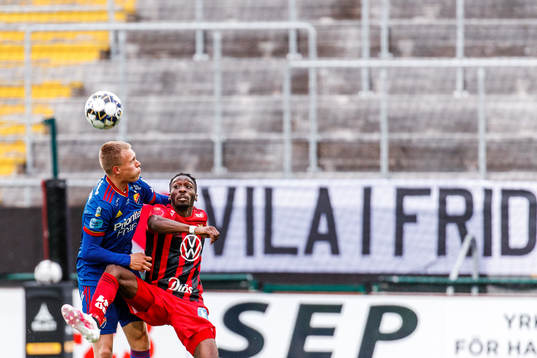 Östersunds Blair Turgott och Djurgårdens Jonathan