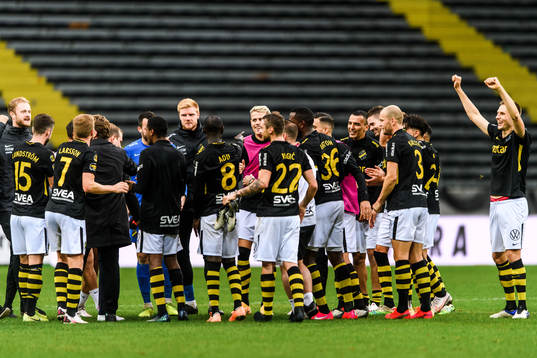 s spelare jublar efter fotbollsmatchen i Allsvenskan mellan AIK och Hammarby den 20 september 2020 i Stockholm.