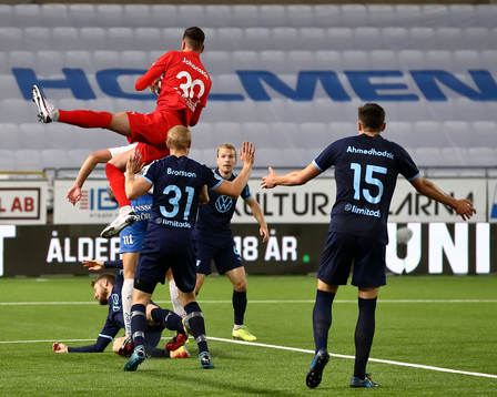 Malmö FFs Marko Johansson över IFK Norrköpings Rasmus