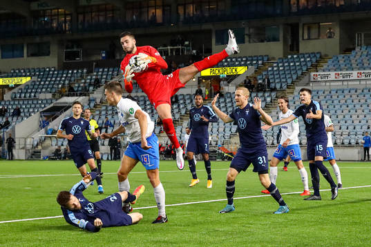 Situation som resulterade i varningar på IFK Norrköpings