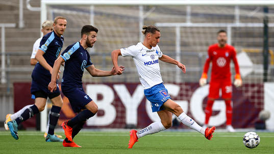 Malmö FFs Magnus Wolff Eikrem och IFK Norrköpings