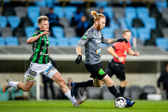 GAIS Meinhard Egilsson Olsen och Västerås Calle Svensson