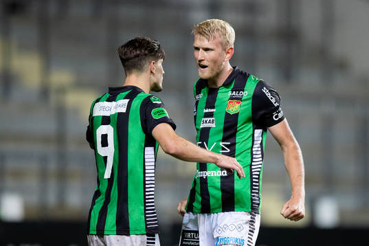 GAIS Adnan Maric och Carl Elfgren Nyström jublar