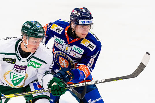 Färjestads Olle Lycksell  och Växjös Marcus Davidsson