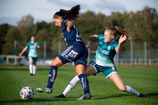 Kvarnsvedens Anna Björklund och Alingsås Ina Österlind
