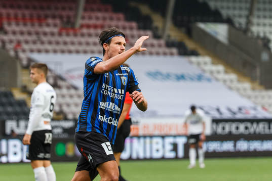 Sirius Stefano Vecchia jublar efter 2-1