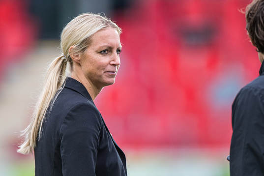 Växjös tränare Maria Nilsson jublar