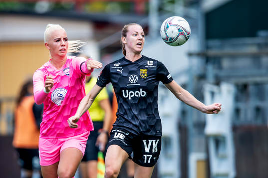 Rosengårds Sofie Svava mot Umeås Kayla Braffet