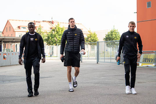 Elfsborgs Prince Isaac-Kouame, målvakt Tim Rönning och