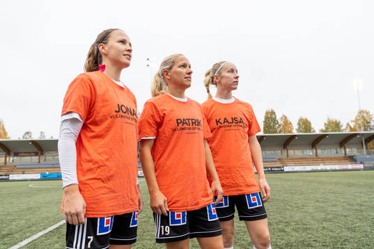 Mallbackens Emmie Johansson, Frida Broström och Susanne