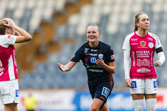 Linköpings Frida Leonhardsen Maanum jublar