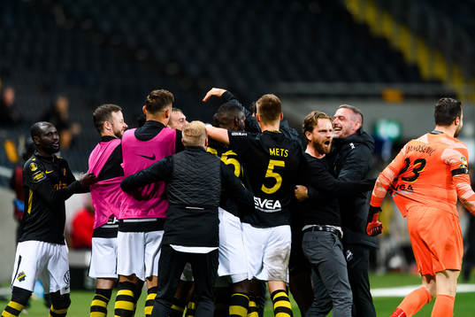 Bla gjennom flere bilder av Fotboll, Allsvenskan, AIK - Mjällby