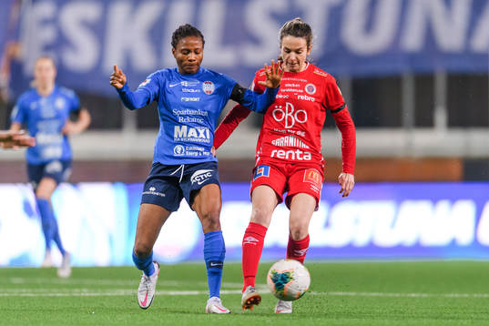 Eskilstunas Julia Tunturi och Örebros