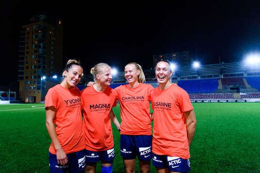 Eskilstunas Anna Oscarsson , Elin Rombing , Kaisa Collin
