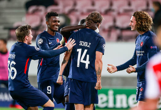  [DK=20200930: Alexander Scholz (14), FC Midtjylland, har scoret til 2-1]