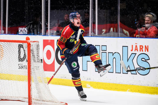 Djurgårdens Alexander Holtz jublar