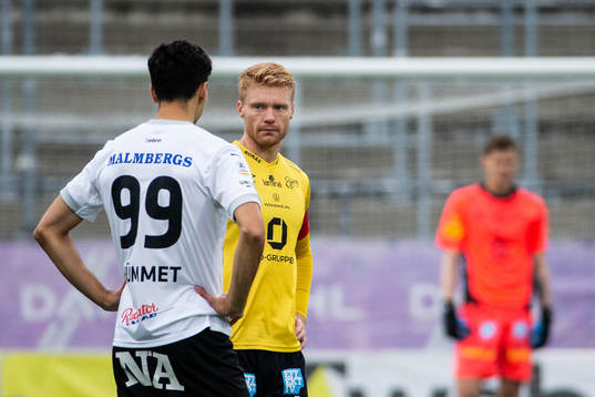 Örebros Deniz Hümmet och Elfsborgs Sivert Heltne Nilsen