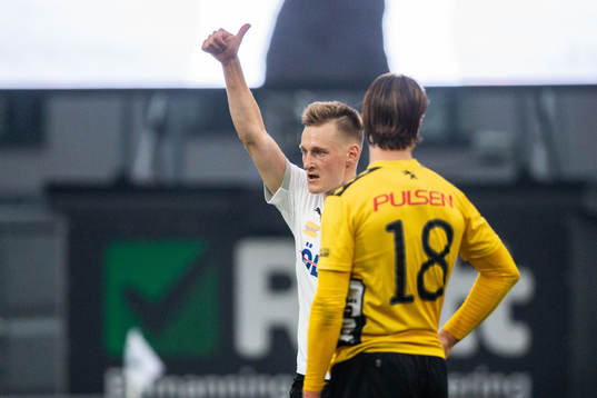 Örebros Rasmus Karjalainen jublar efter 3-2