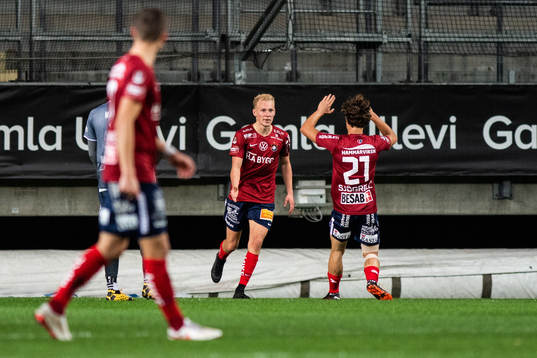 Örgrytes Adam Bergmark Wiberg jublar efter 1-3
