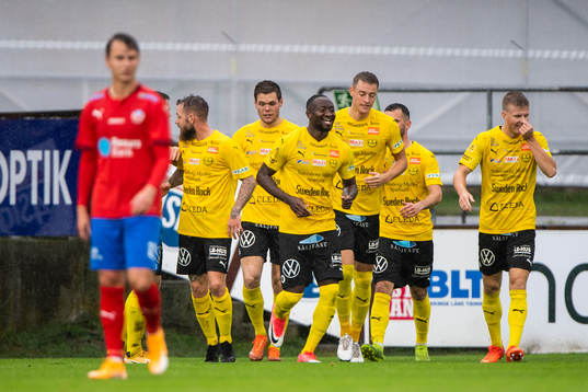 Mjällbys Moses Orwohicho Ogbu jublar efter 1-0