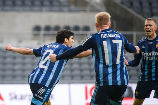 Djurgårdens Jesper Nyholm jublar efter 1-1