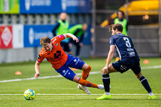 Isak Dybvik Määttä of Aalesund and Christoffer Aasbak of