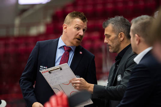 Malmö Redhawks assisterande tränare Jesper Mattsson och