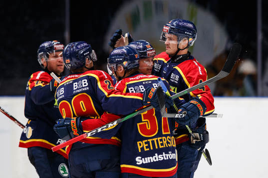 Djurgårdens Sebastian Strandberg jublar