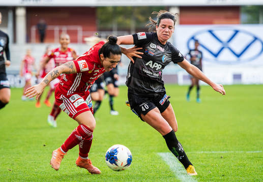 Piteås Fernanda Da Silva och Växjös Phobe Lynch McClernon