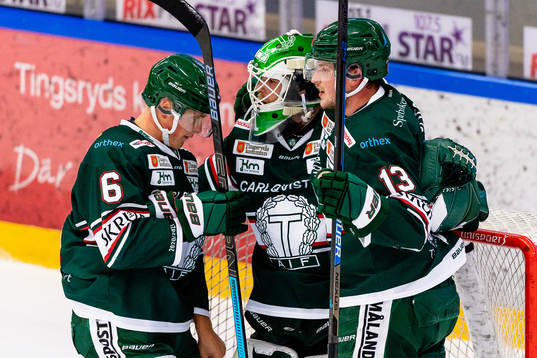 Tingsryds Jacob Lundegård, målvakt Andreas Ljunggren och