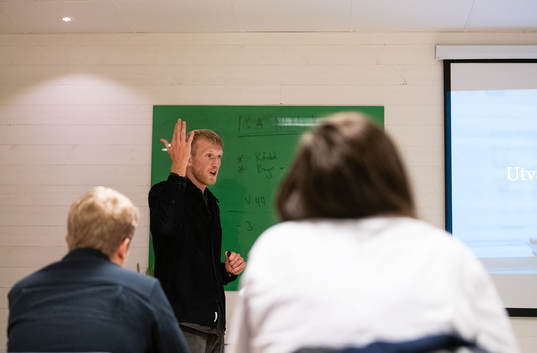 Fotbollsspelaren och egenföretagaren Carl Elfgren Nyström