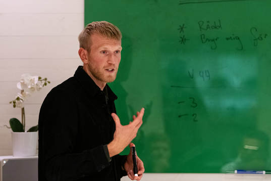 Fotbollsspelaren och egenföretagaren Carl Elfgren Nyström