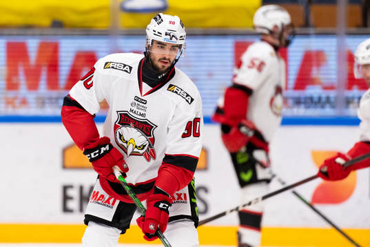 Malmö Redhawks Joe Veleno innan ishockeymatchen i SHL