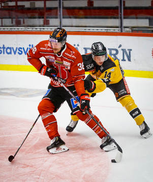 Luleås Jonas Berglund och Örebros Emil Larsson