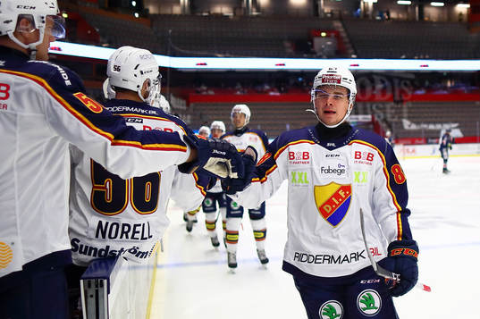 Djurgårdens Alexander Holtz jublar