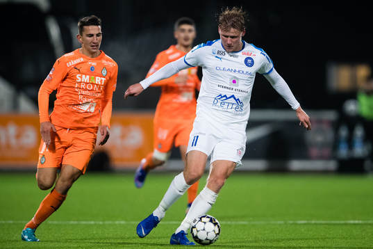 AFC Eskilstunas Adnan Kojic och Akropolis Victor Söderström