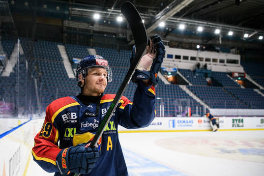 Djurgårdens Sebastian Strandberg jublar