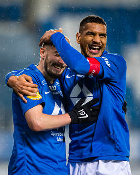 Eirik Hestad of Molde celebrates with Ohikhuaeme "Ohi"
