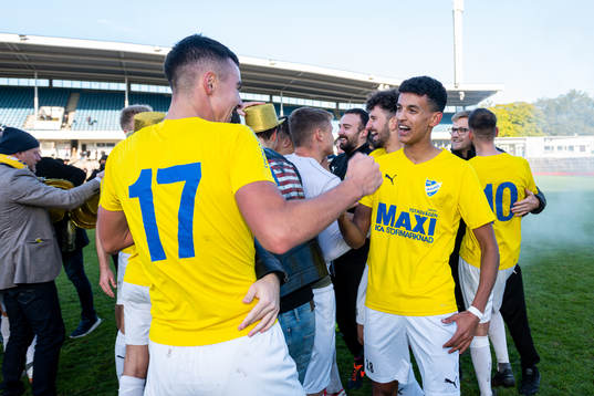 IFK Malmös Luka Petrovic och Jacob Christiansen jublar
