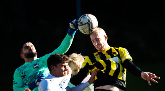 IFK Hässleholms Simon Henningsson i matchen mellan Österlen och  IFK Hässleholm i Skillinge den 18 oktober 2020. 
