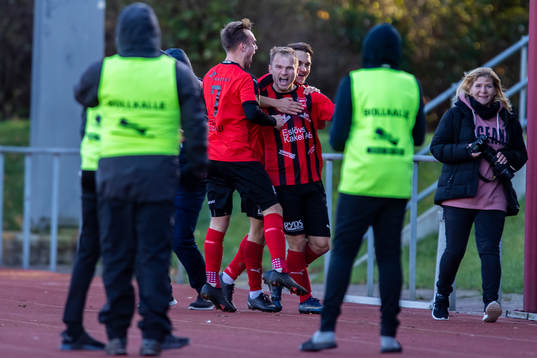 Eslöv Admir Osmamcevic jublar efter gjort 2-1