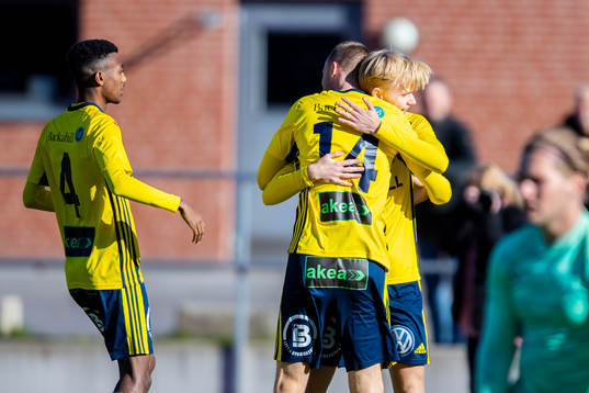 Ängelholms Axel Olsson jublar