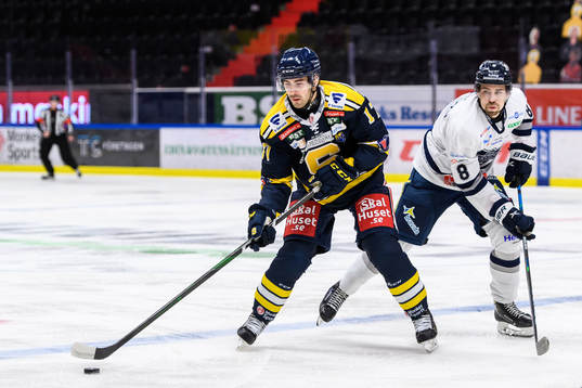 Södertäljes Evan Bouchard och Karlskogas Robin Carlsson