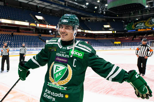 Färjestads Sebastian Erixon jublar